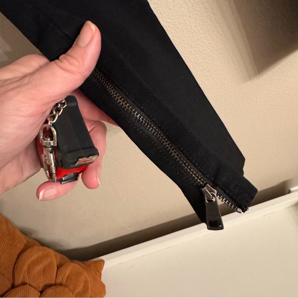 BURBERRY Skinny Zip‎ Pants - Picture 4 of 9